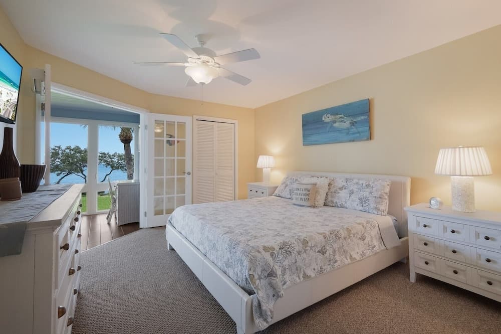 West Bay Cove #206 - Image 3