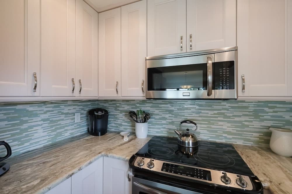 West Bay Cove #206 - Image 12