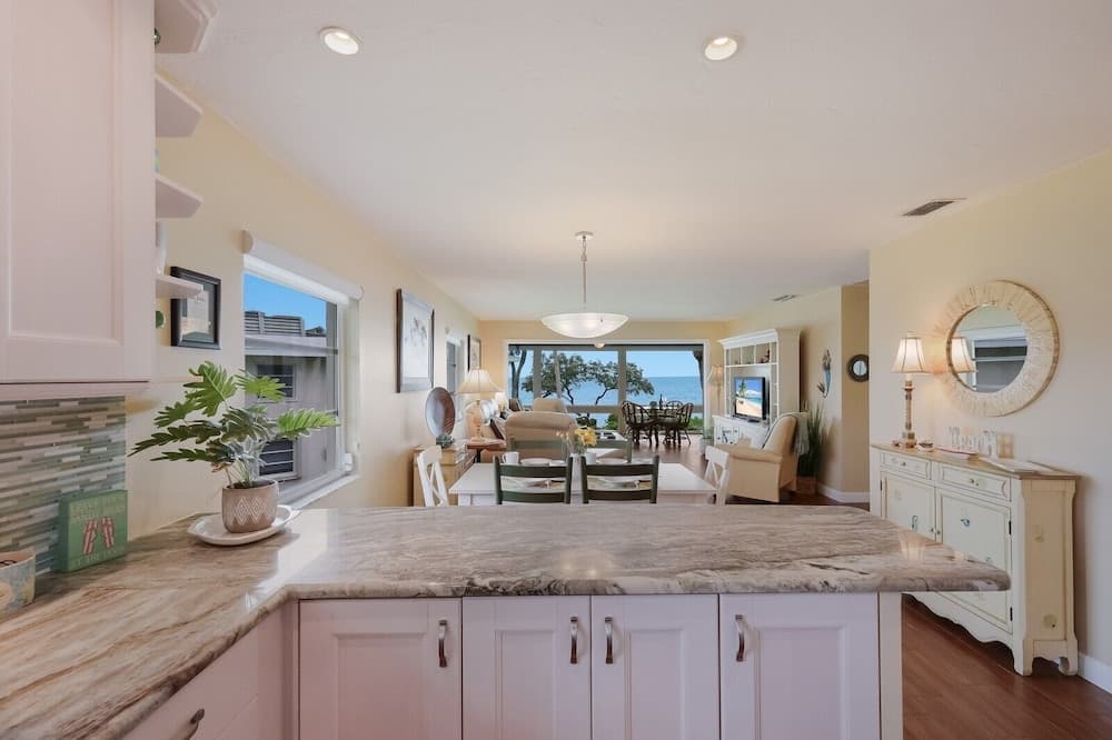 West Bay Cove #206 - Image 13