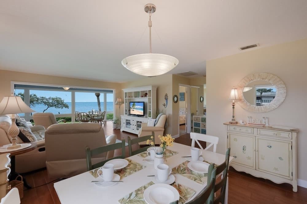 West Bay Cove #206 - Image 15