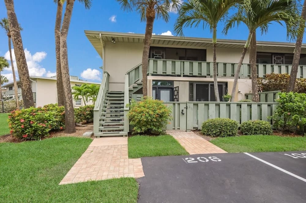 West Bay Cove #206 - Image 38