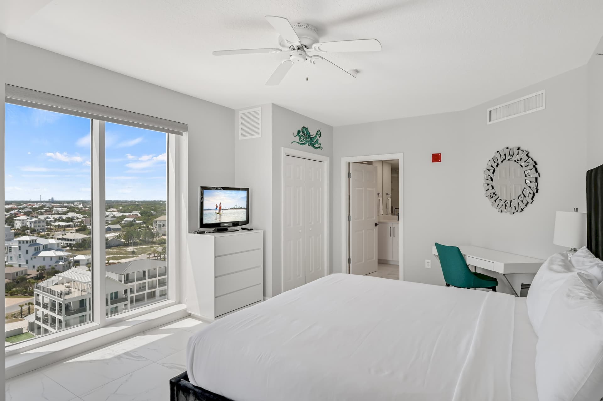 Modern Westwinds Home - Image 14