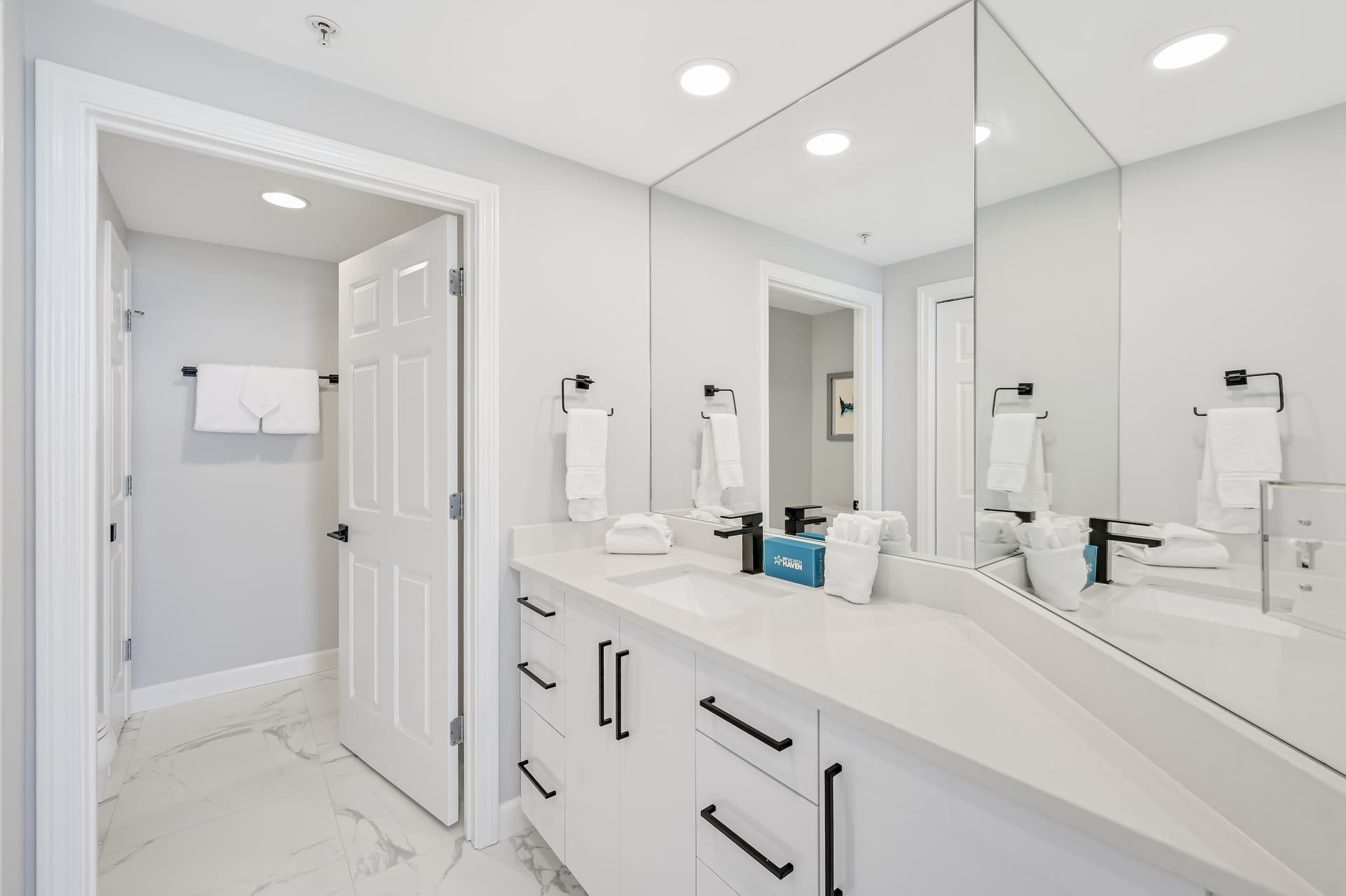 Modern Westwinds Home - Image 19