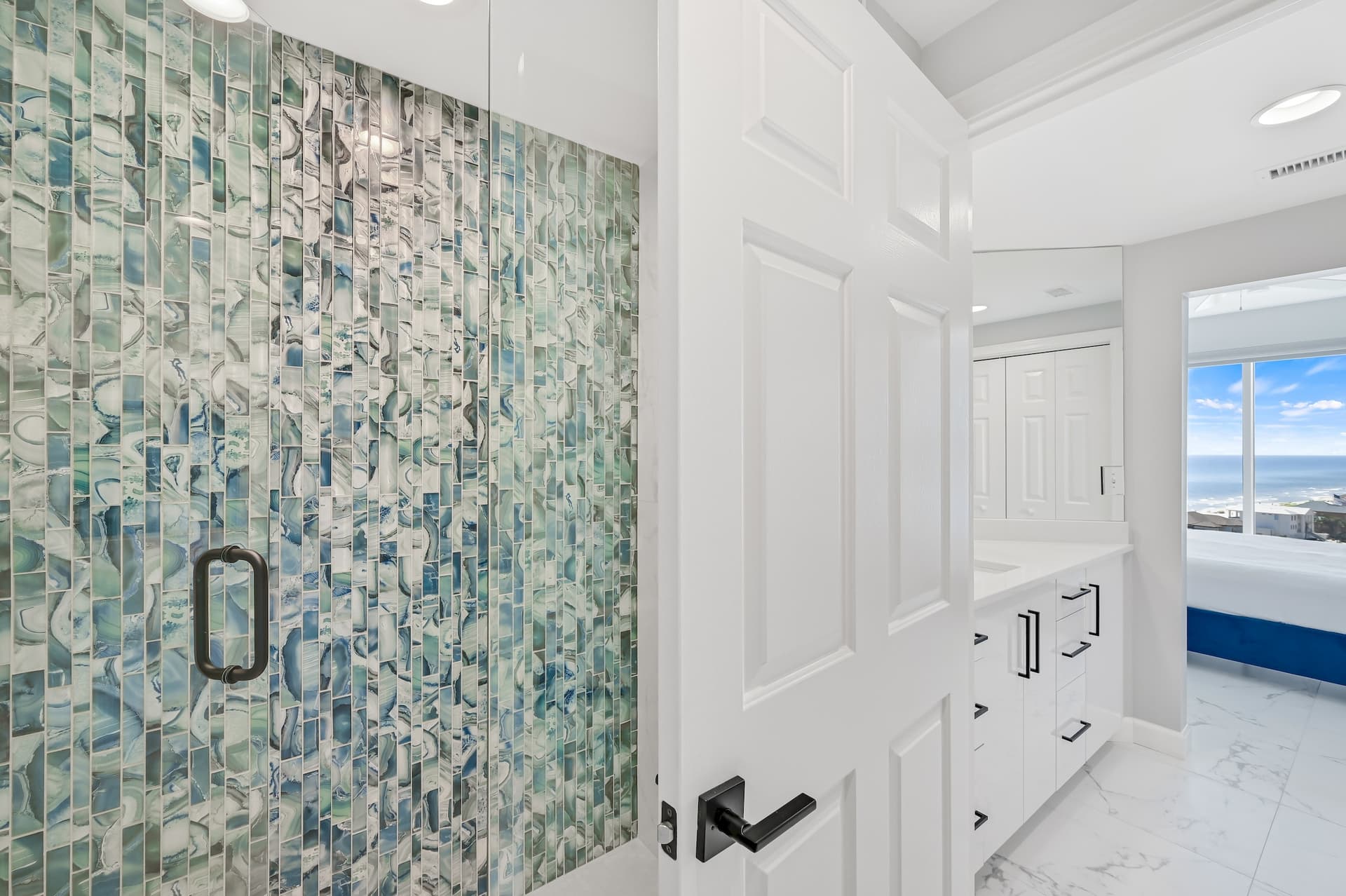 Modern Westwinds Home - Image 20