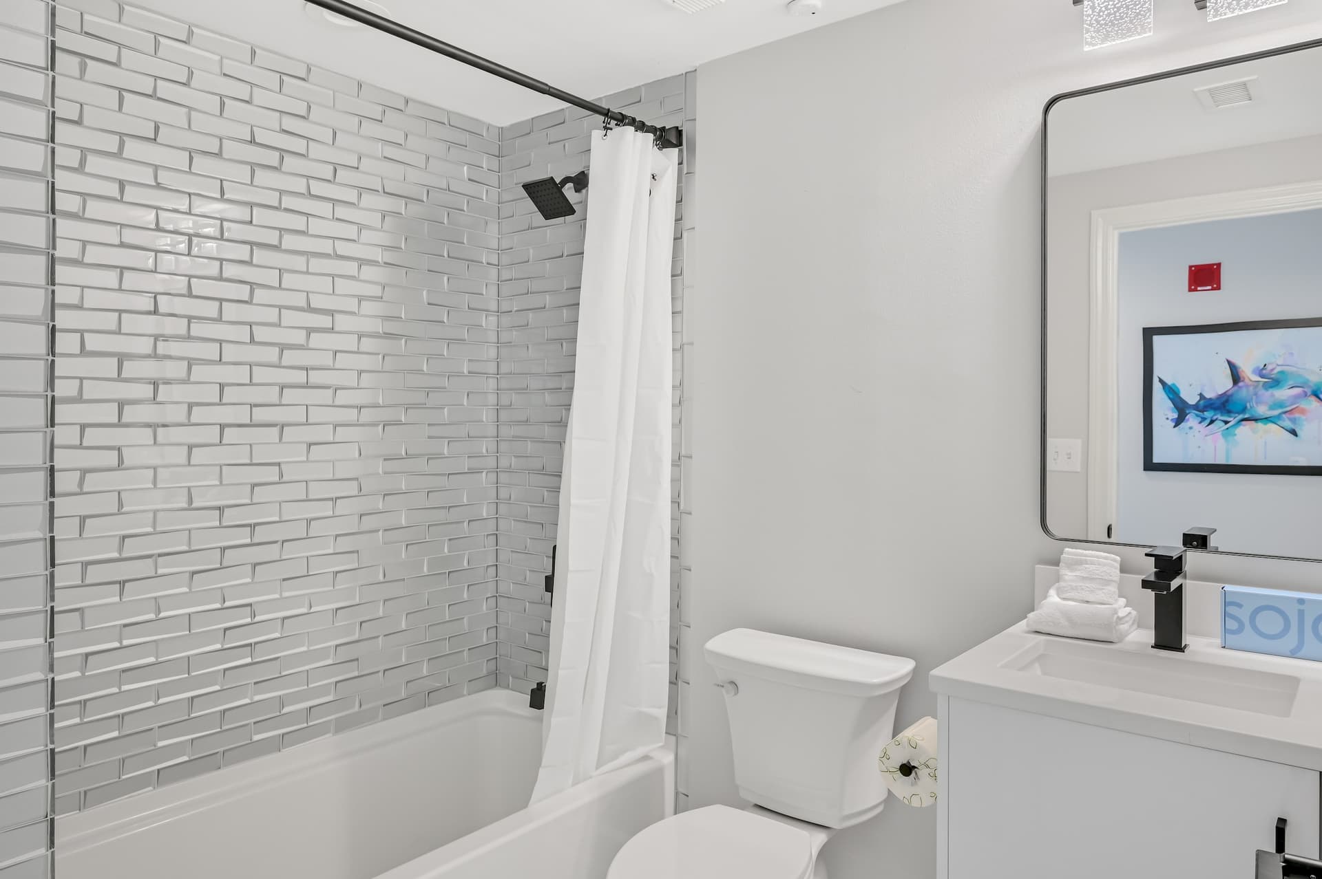 Modern Westwinds Home - Image 23