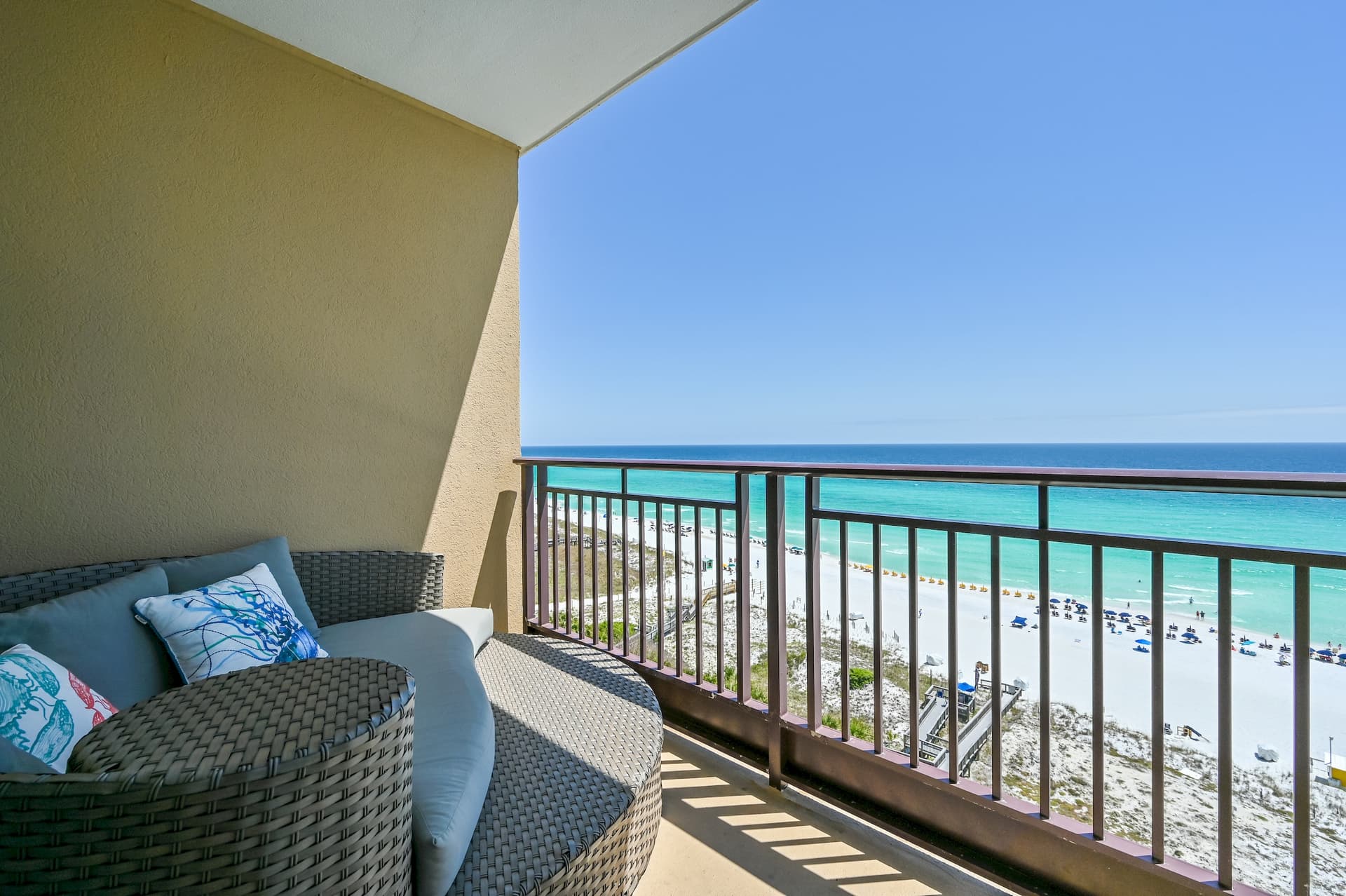 Modern Westwinds Home - Image 29