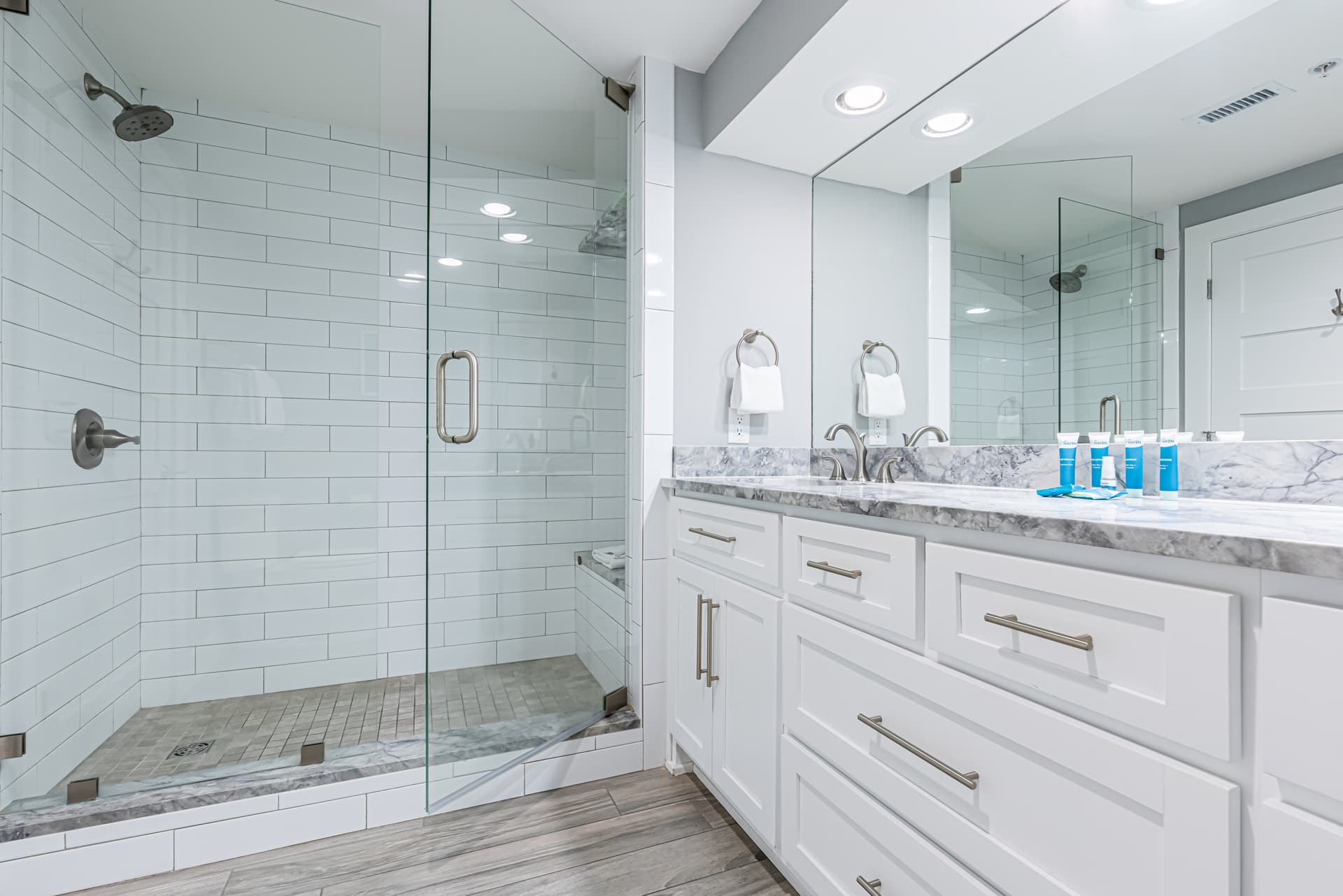 Yellow Sails Residence - Image 14