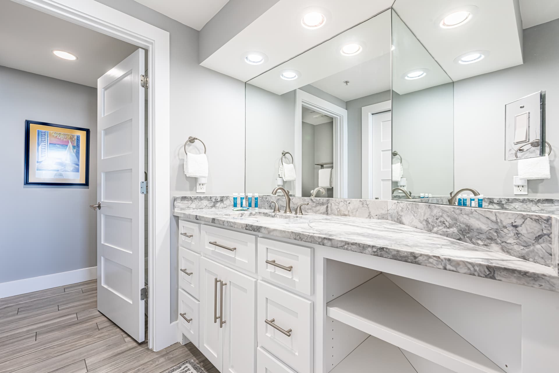 Yellow Sails Residence - Image 19