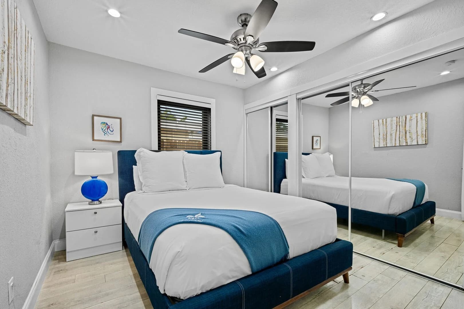 Wilton Manor - Image 15