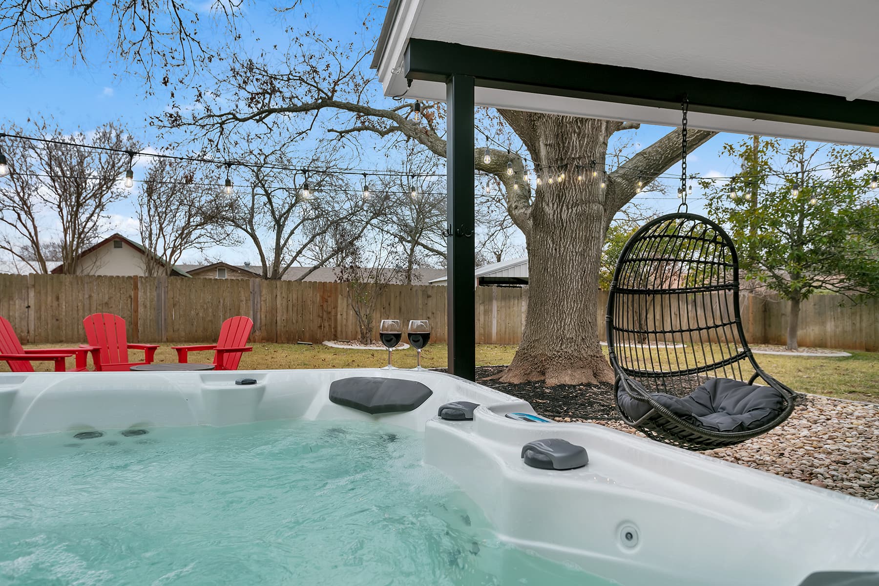 White Horse Haus - Image 5