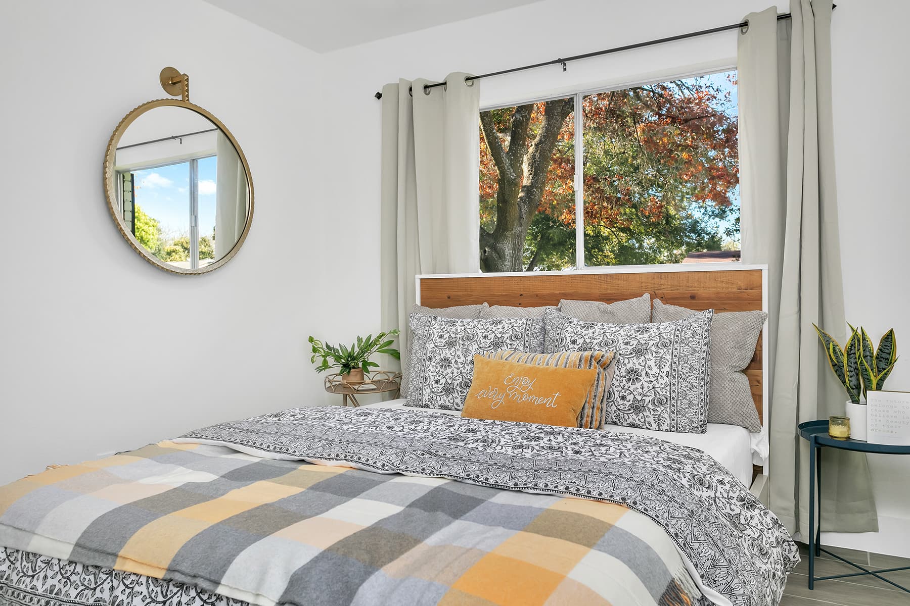 White Horse Haus - Image 6