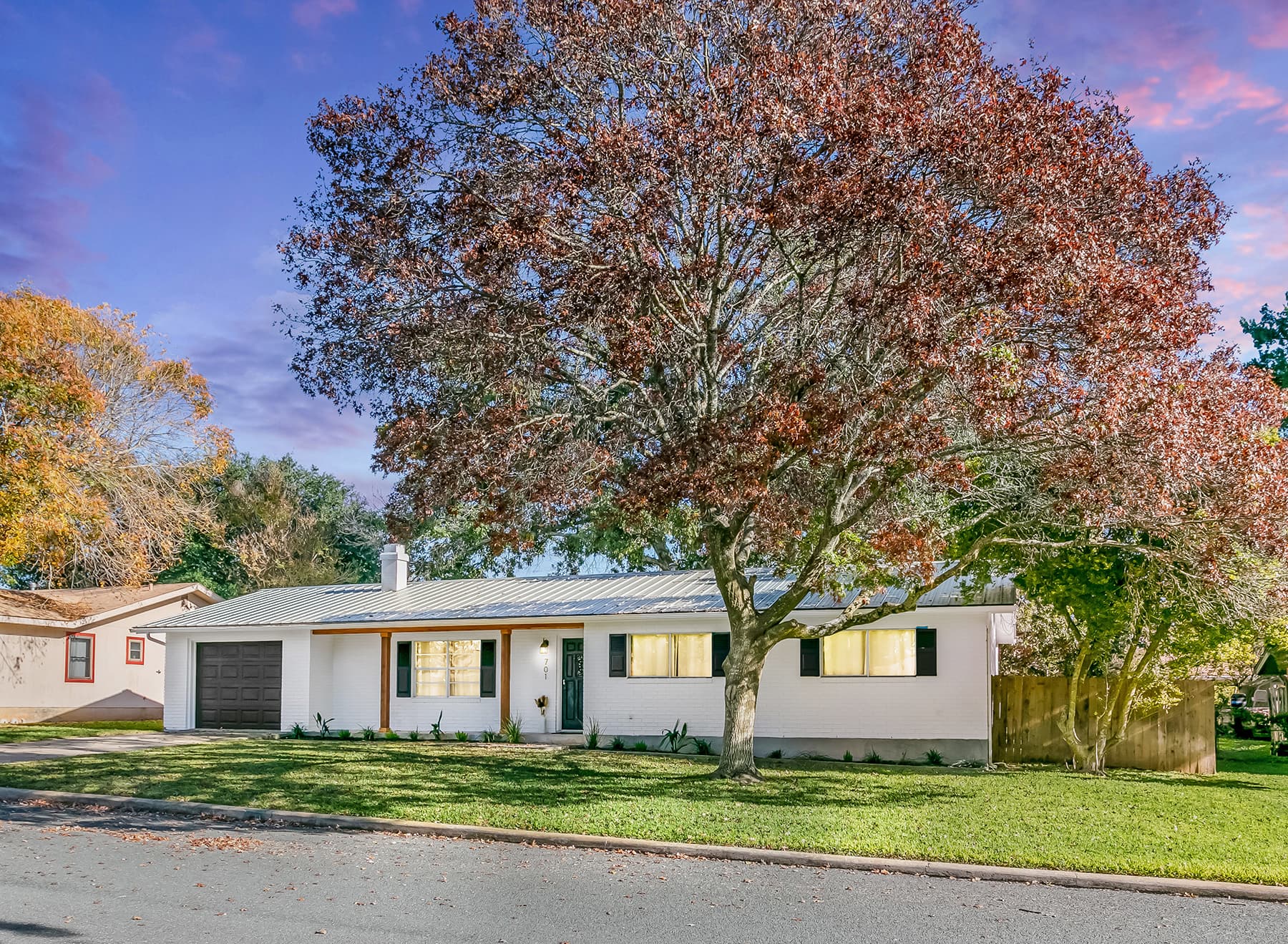 White Horse Haus - Image 10