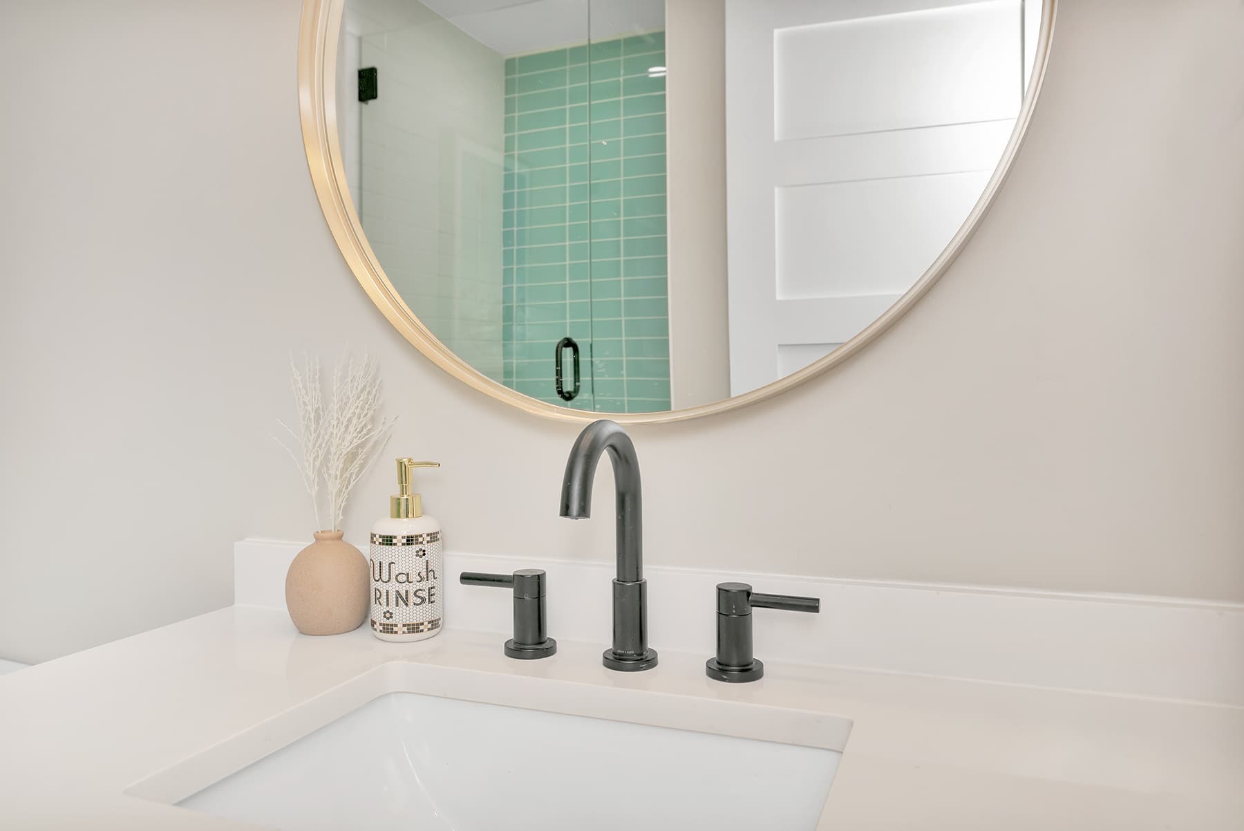 White Horse Haus - Image 11