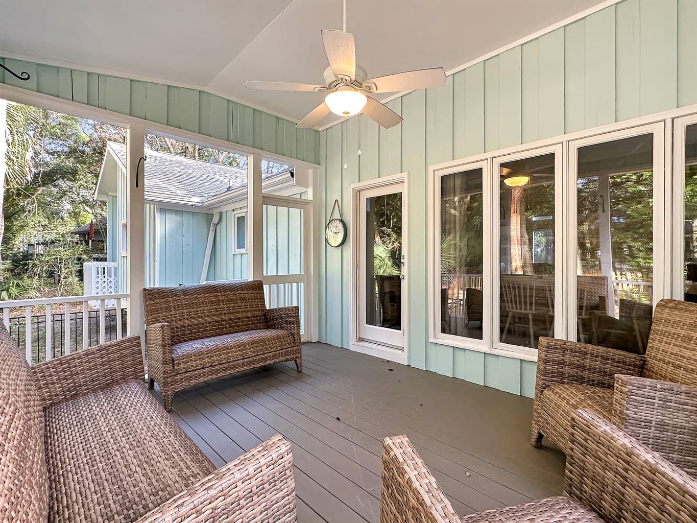 Lazy Lobster - Image 4