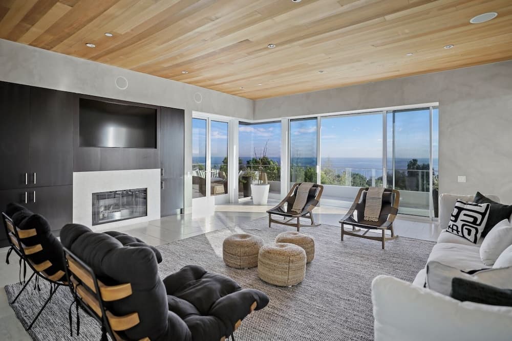 Winding Way Villa - Image 4