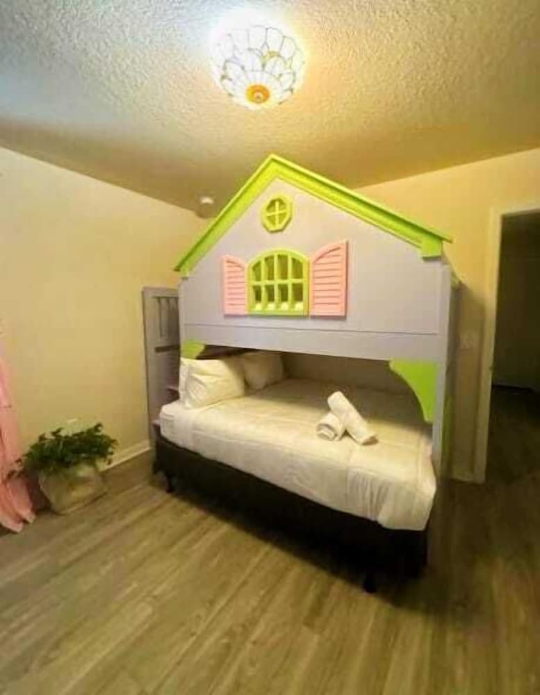 Windsor at Westside Enchanting Lake #2401 - Image 25