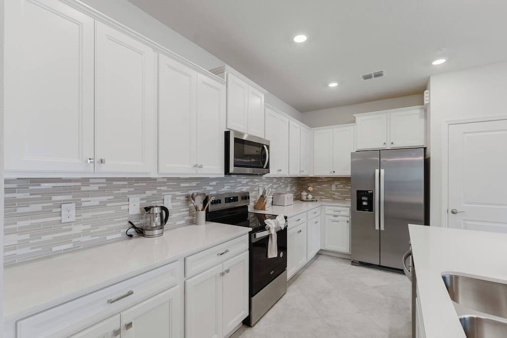 Windsor Cay - Image 12