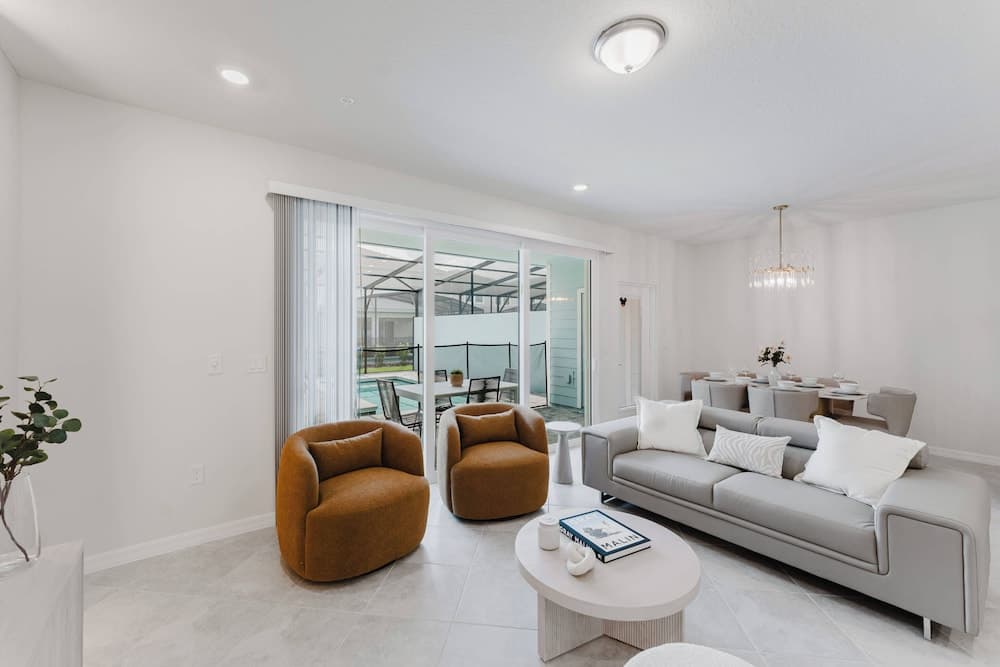 Windsor Cay - Image 3