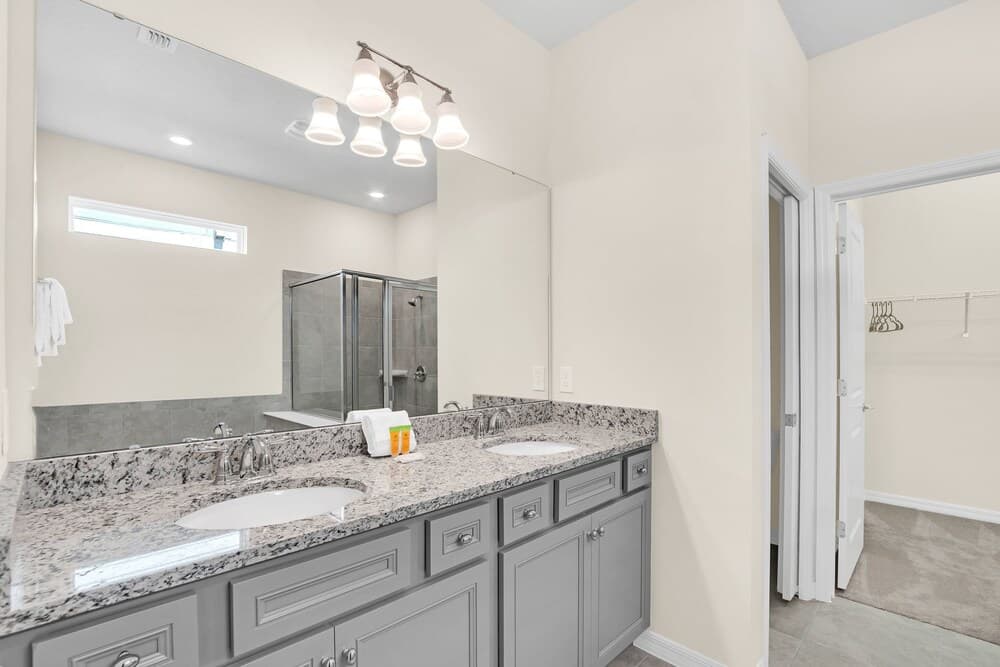 Azure Escape Manor - Image 22