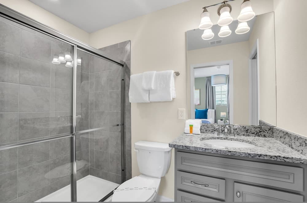 Azure Escape Manor - Image 31