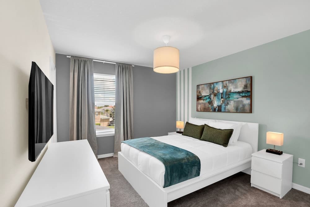 Azure Escape Manor - Image 35