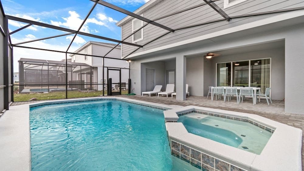 Windsor Villa #2207 - Image 2