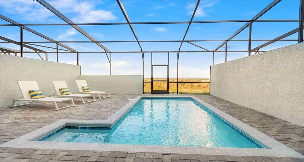 Castaway Townhome - Image 2