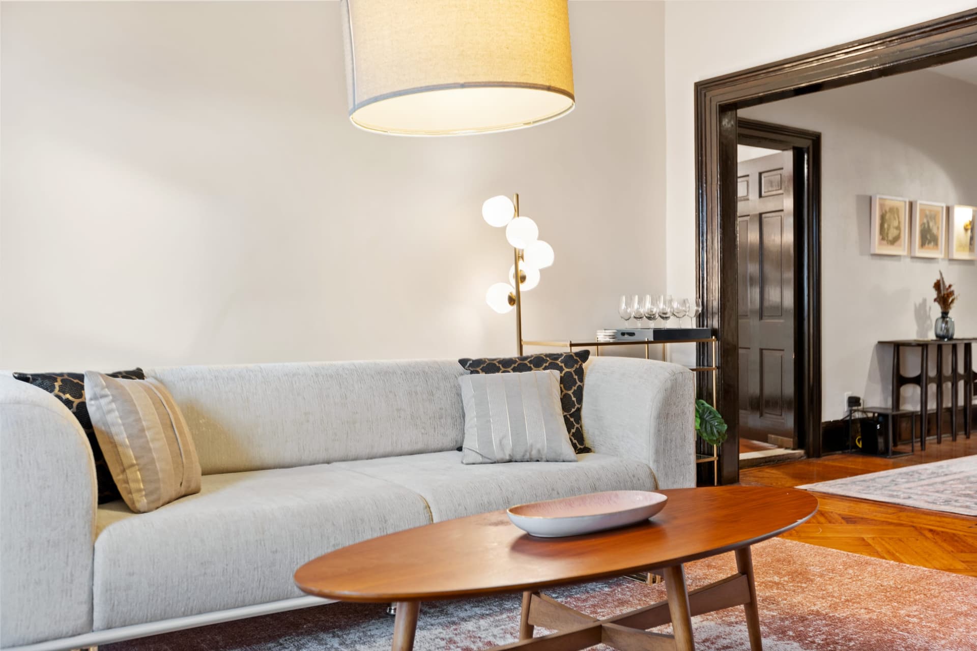 Garden Place - Image 9