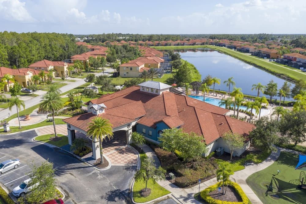 Bella Broad - Image 137