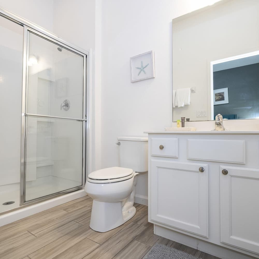 Bella Broad - Image 30