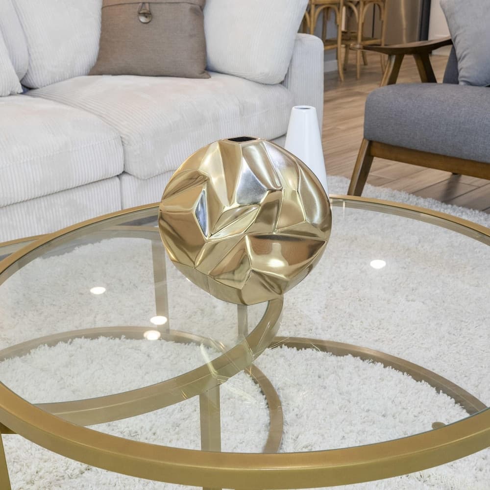 Bella Broad - Image 4