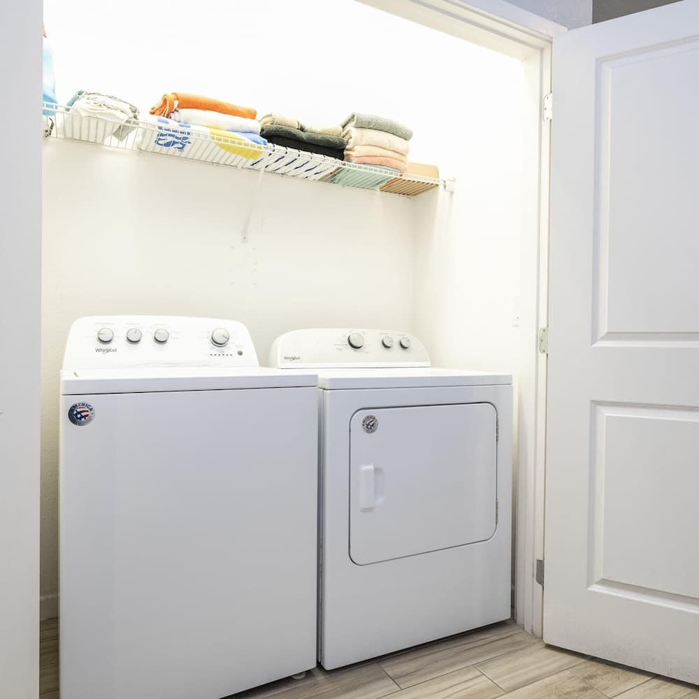 Bella Broad - Image 37