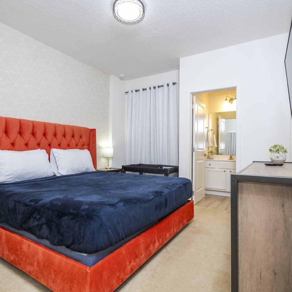 Bella Broad - Image 44