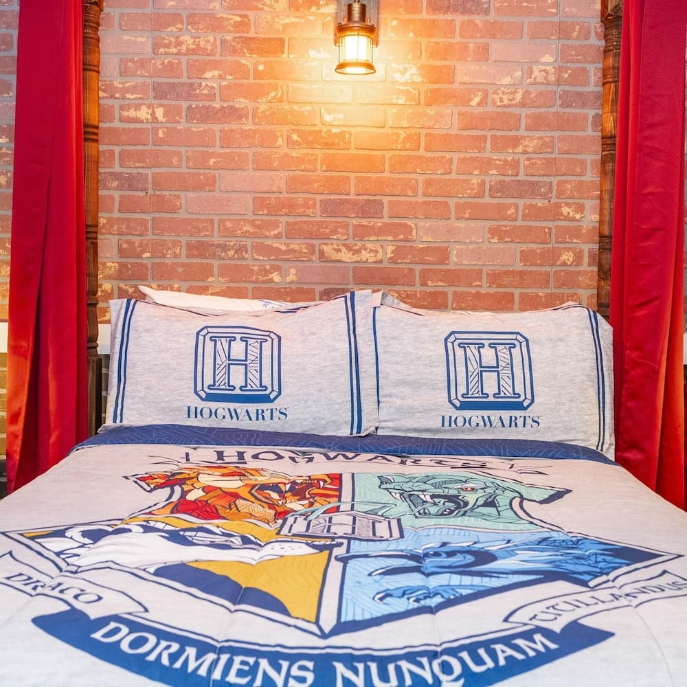 Bella Broad - Image 63