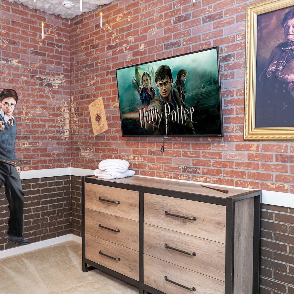 Bella Broad - Image 65