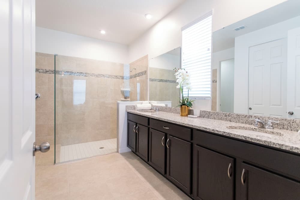 Amelia Villa #8991 - Image 65