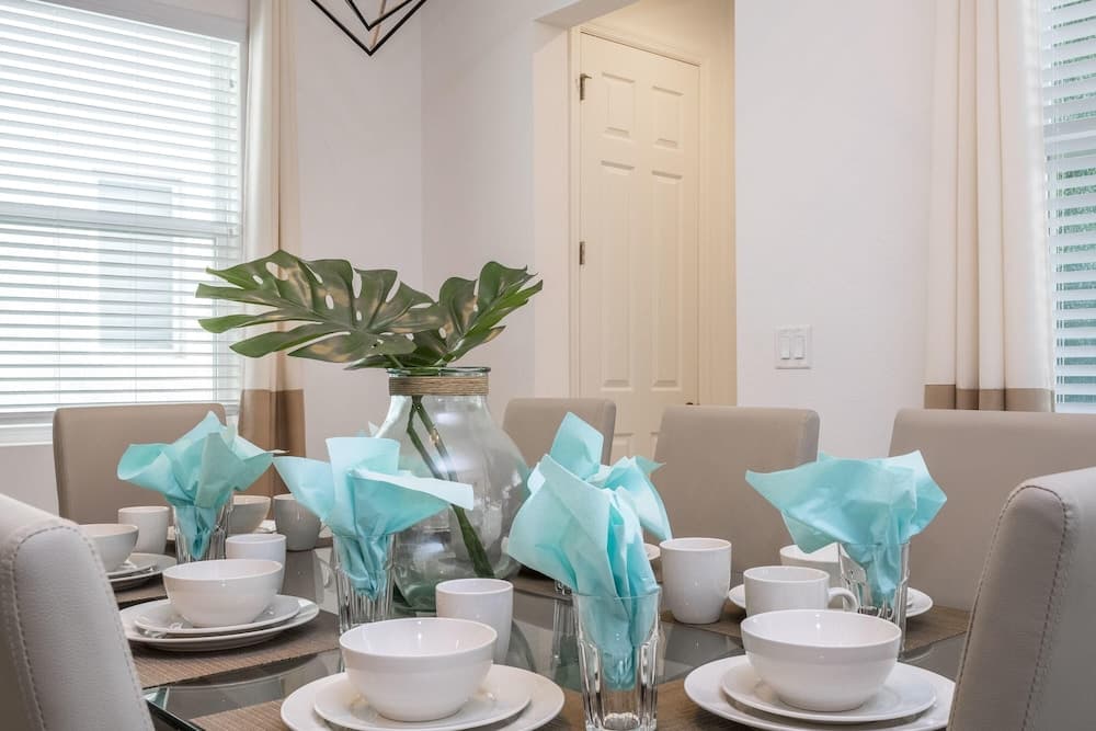 Amelia Villa #8991 - Image 11