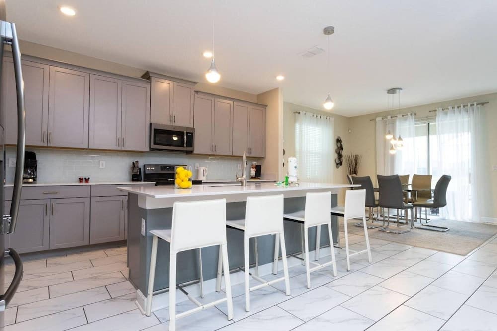 Gentry Way - Image 5