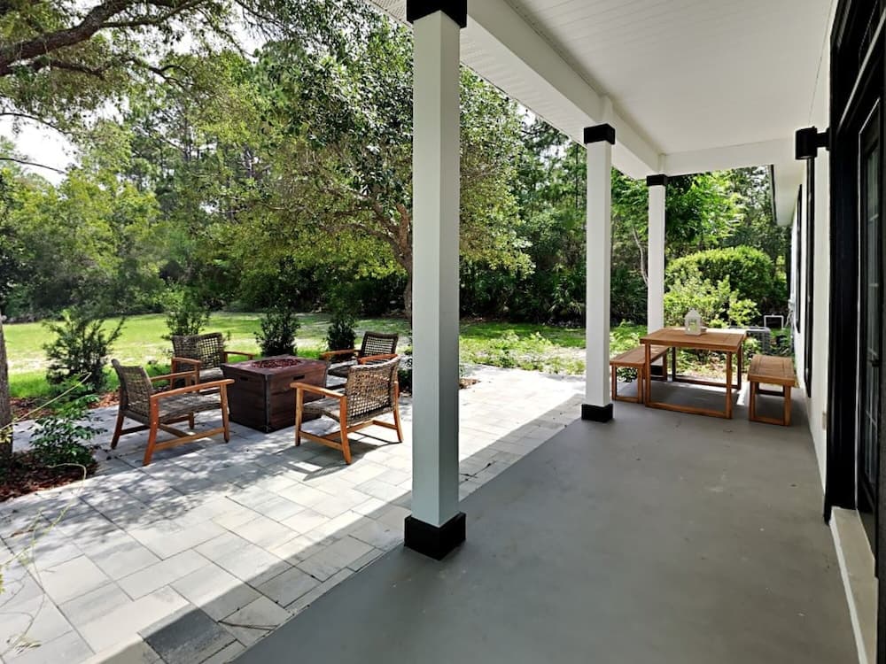 Wood Beach Retreat - Image 2