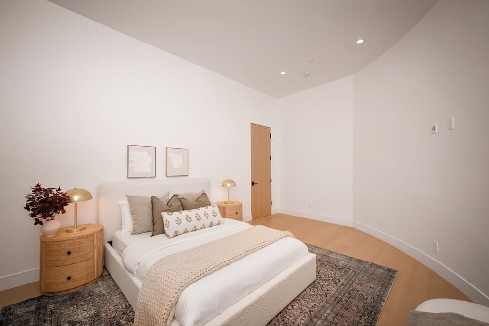 Woodhill Canyon - Image 6