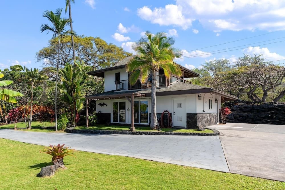 Hale Kaheka #6592 - Image 1