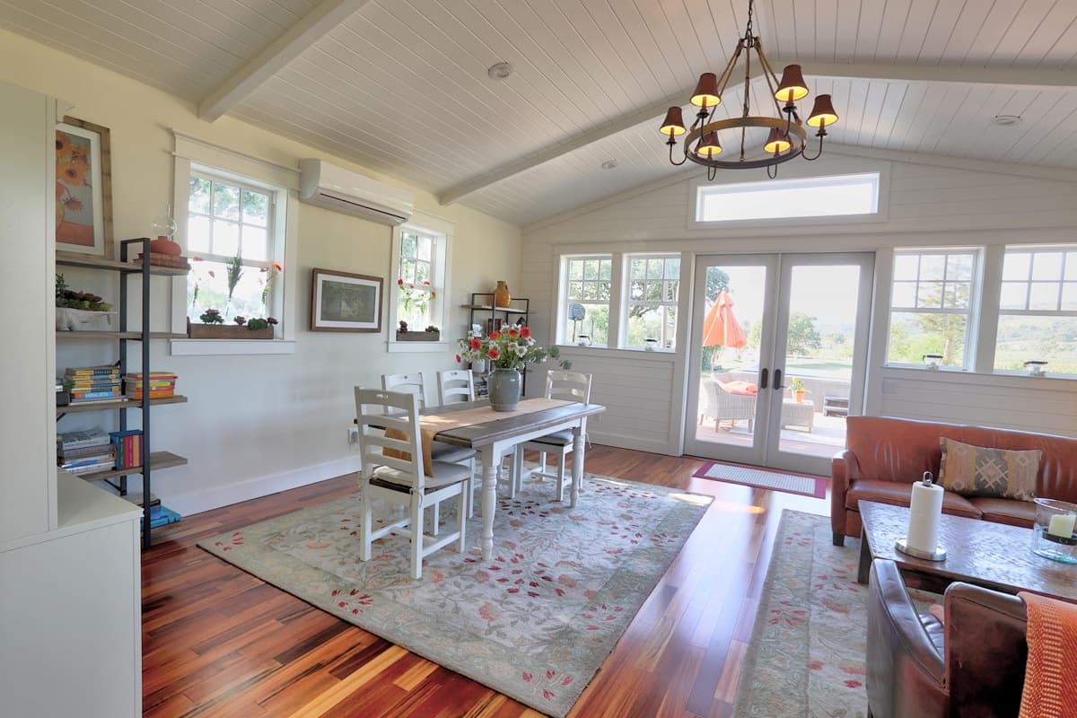 Quiet Country Cottage - Image 11