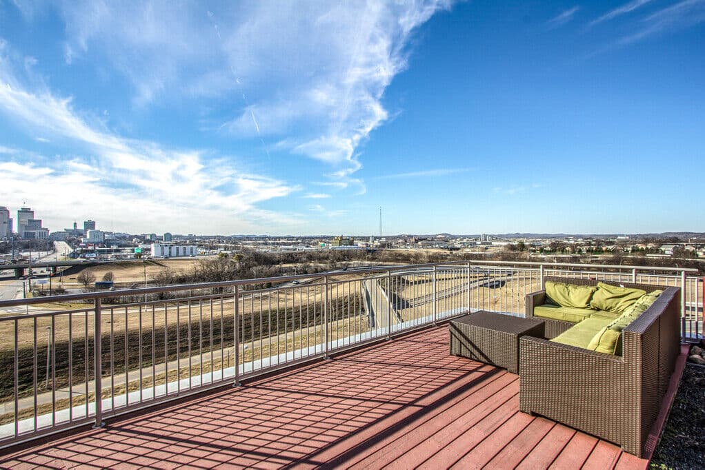 Spring Residence - Image 22