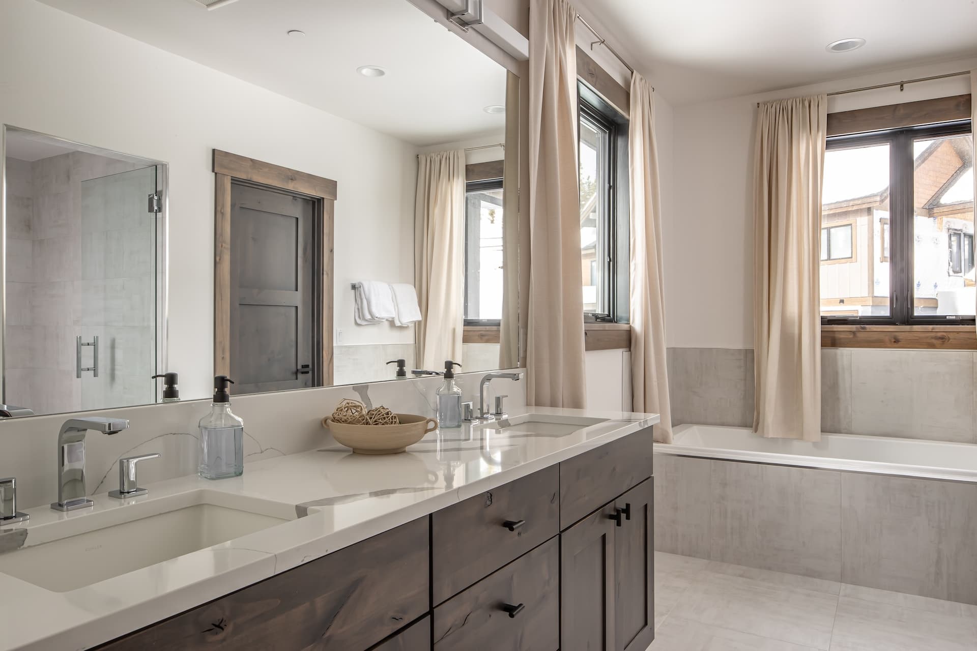 Lower Cascade Ridge - Image 24