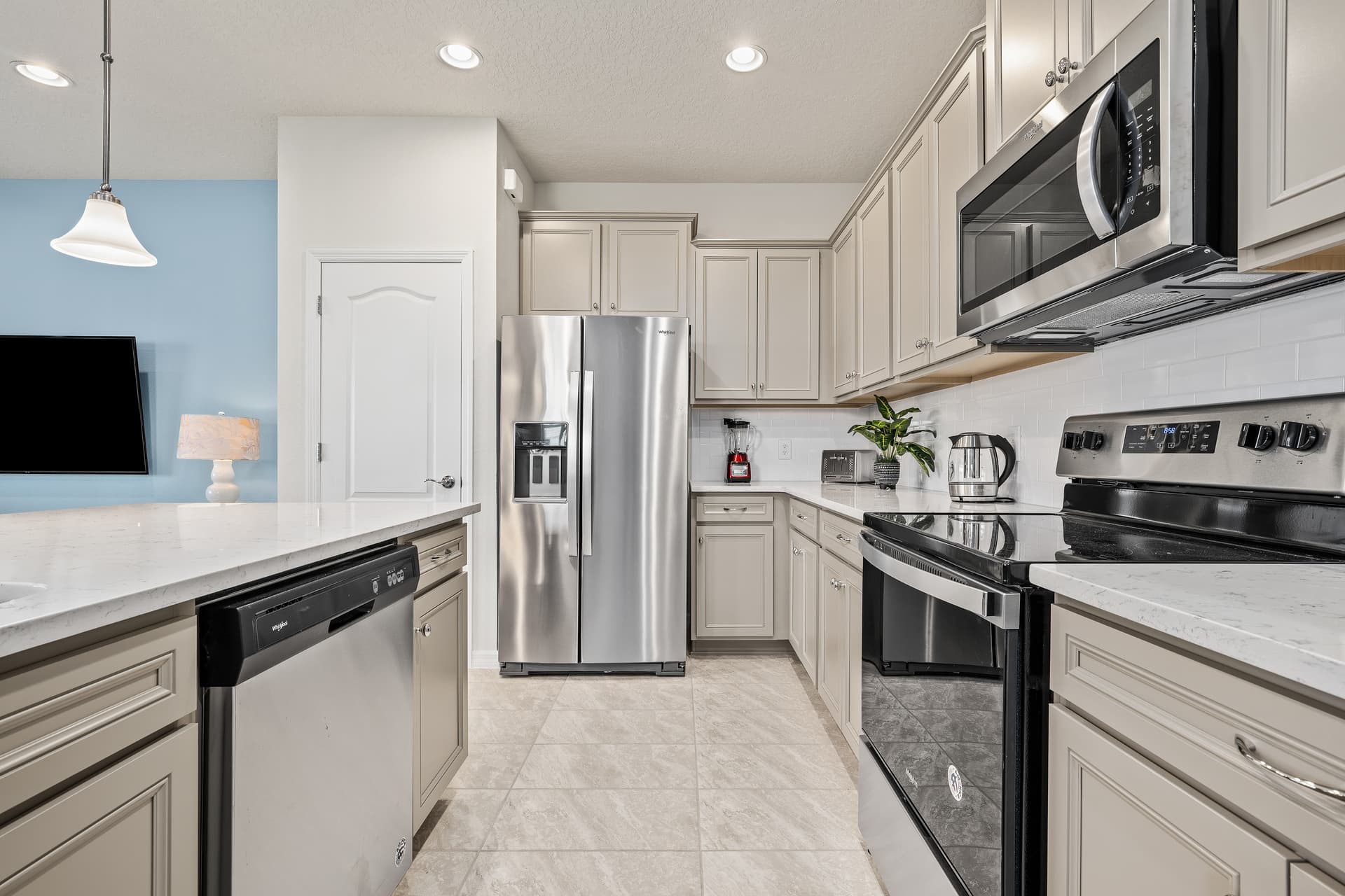 Windsor Discovery - Image 6