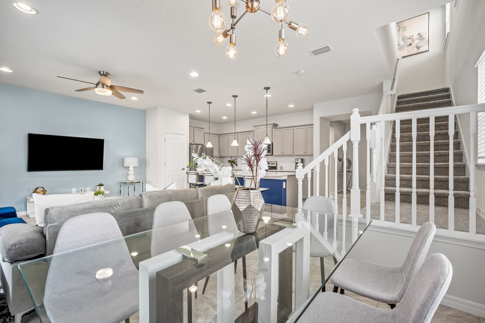 Windsor Discovery - Image 7