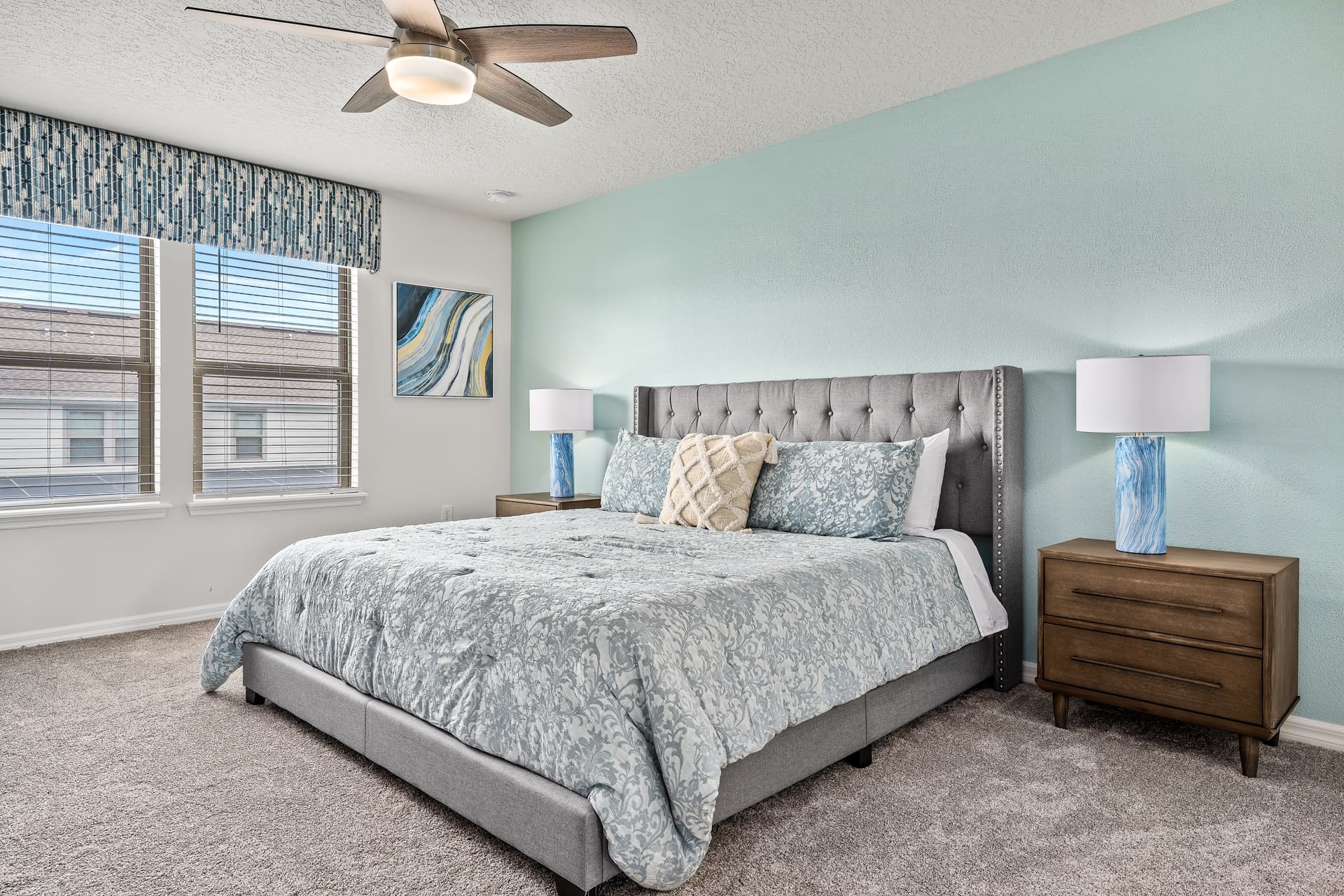 Windsor Discovery - Image 25