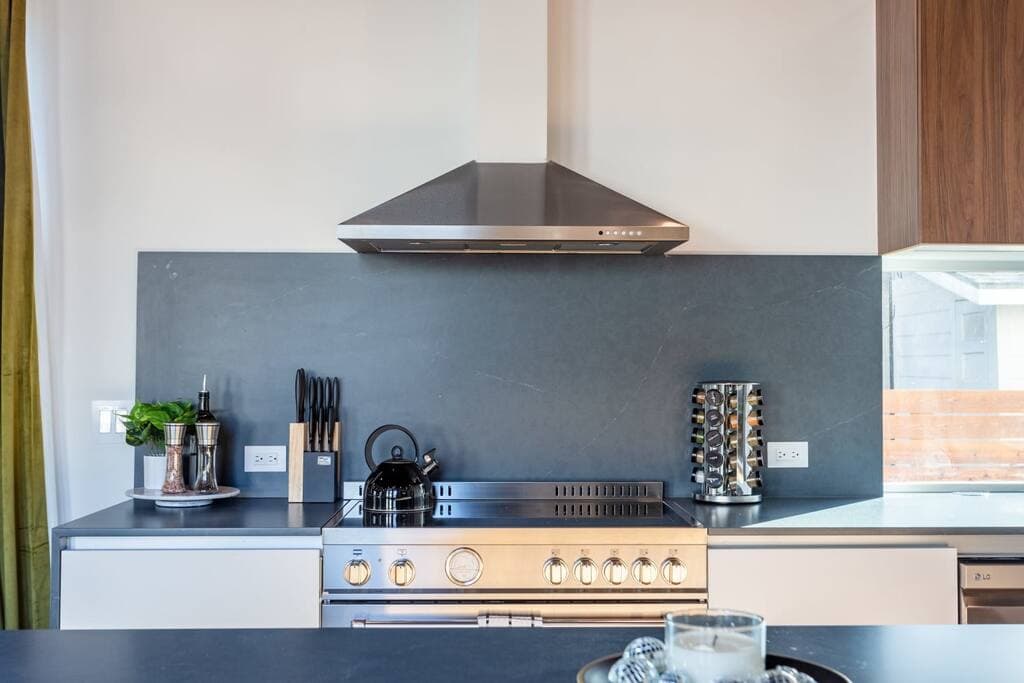 Fun at South 1st Street - Image 11