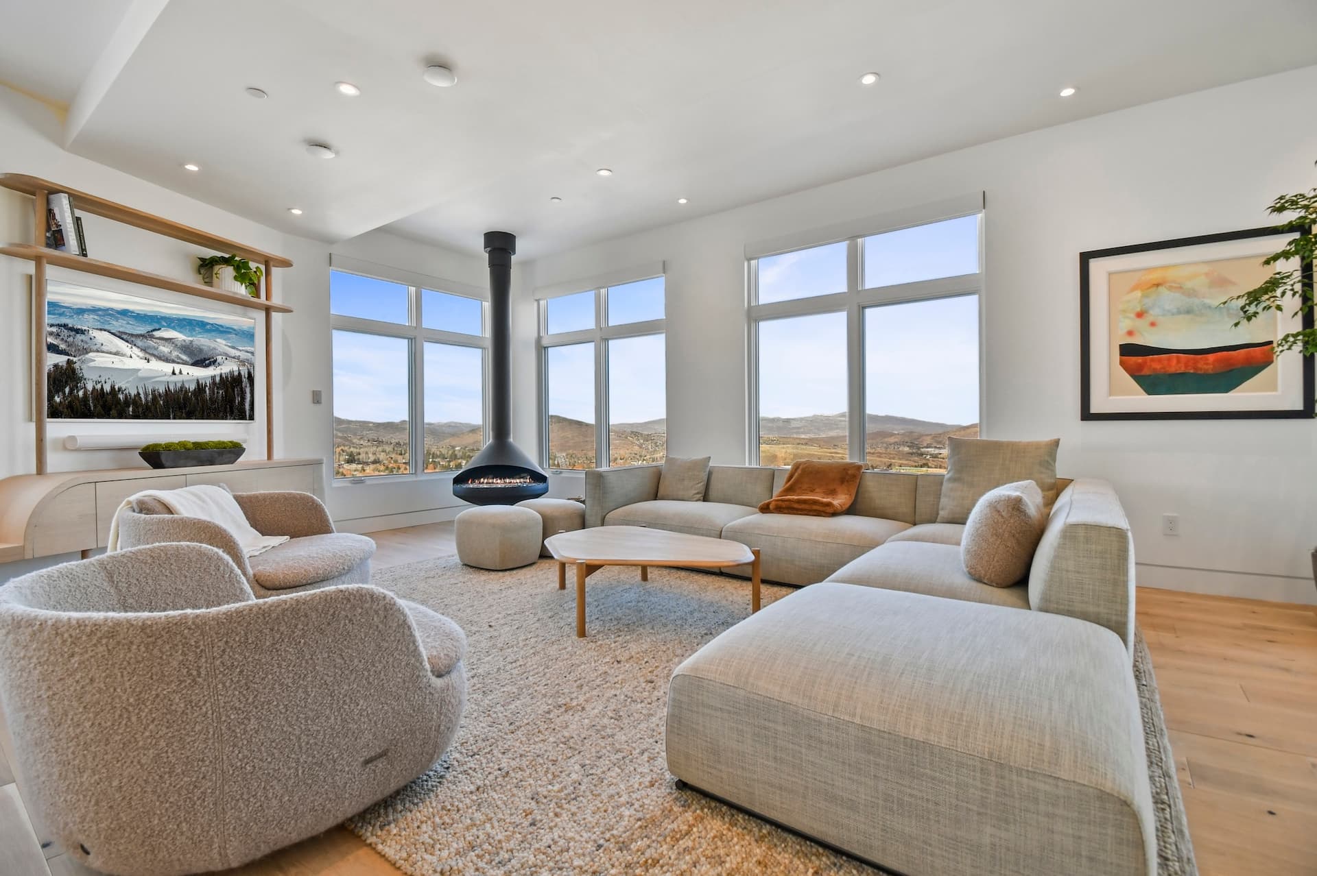 Japandi Slopeside Retreat - Image 21