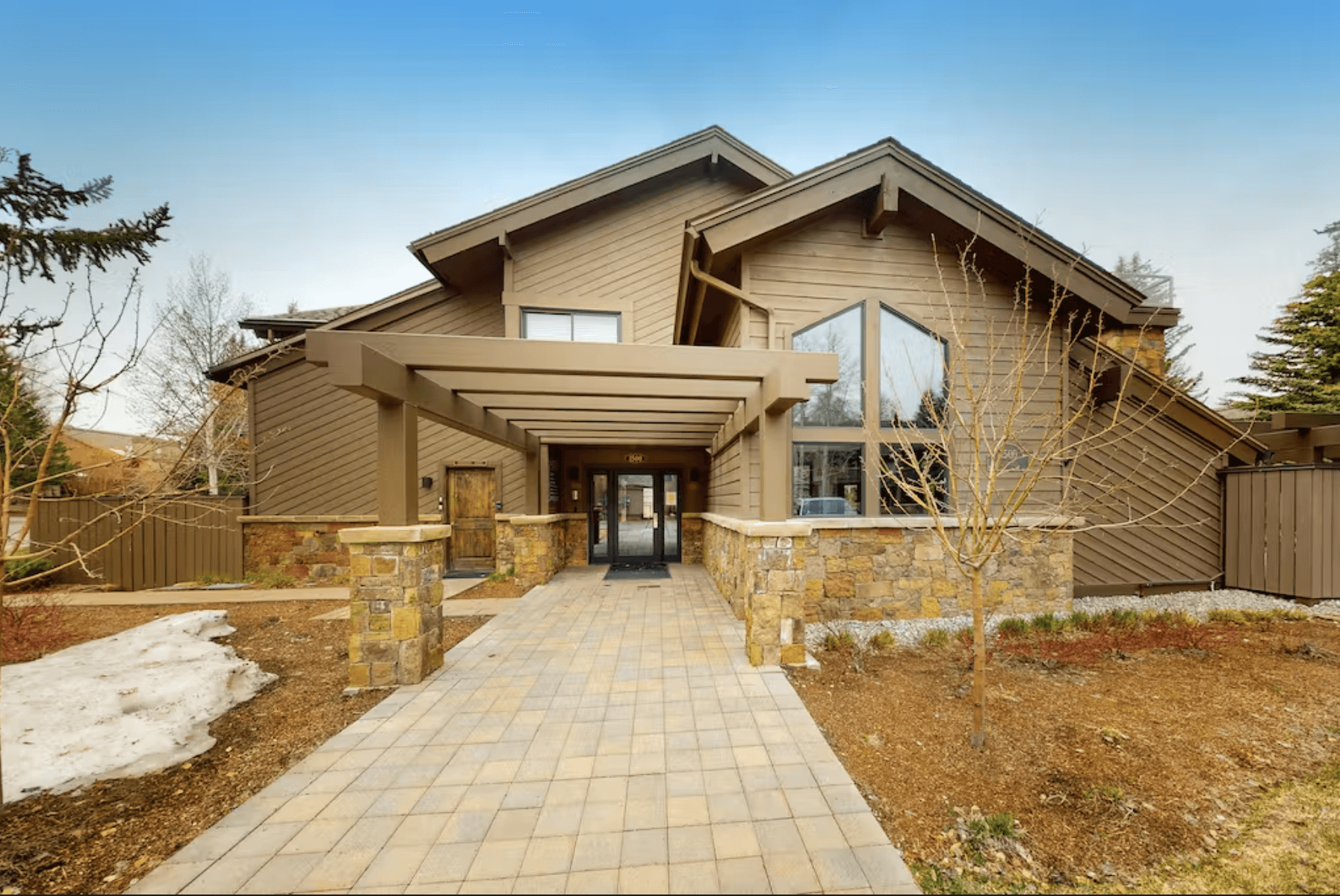 Mountain Modern Escape - Image 21